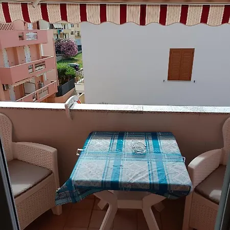 Bed & Breakfast White 2*