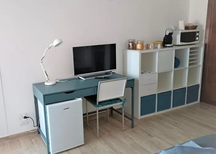 White Konukevi Alghero