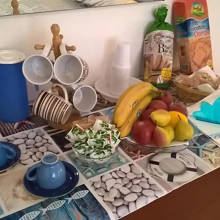 Oda ve Kahvaltı White