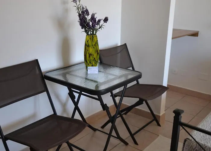 White Πανσιόν