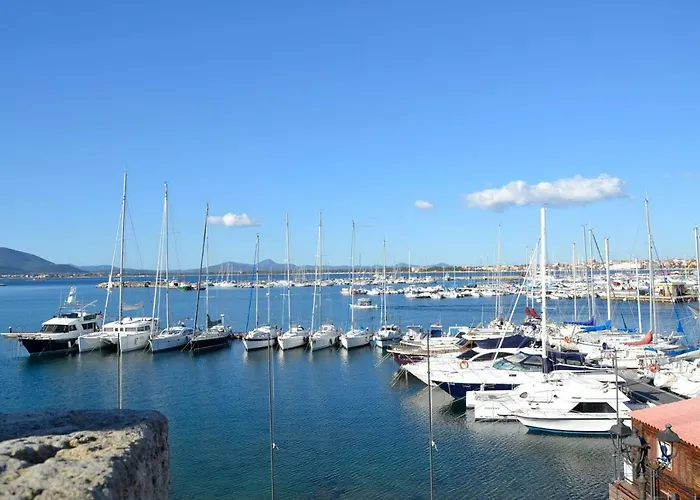 Πανσιόν White 3*