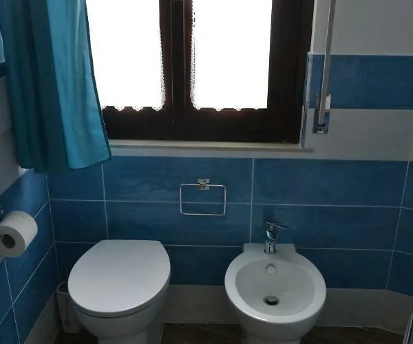 White Πανσιόν Αλγκέρο